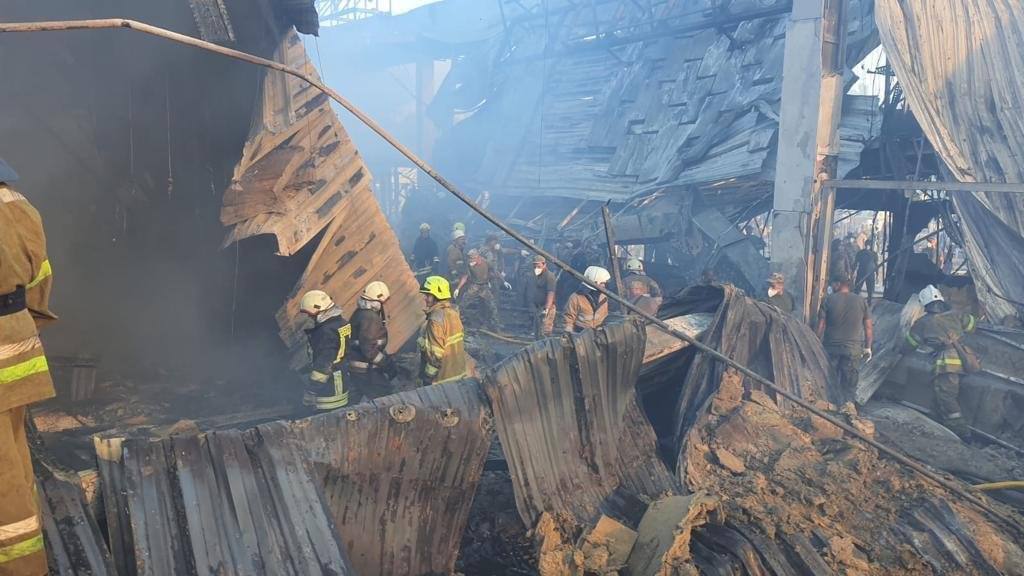 Кількість жертв ракетного удару по ТЦ у Кременчуці зростає