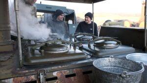 100 днів у Рівному волонтерська кухня готує для Збройних сил України - фото 1 100 днів у Рівному волонтерська кухня готує для Збройних сил України - фото 1