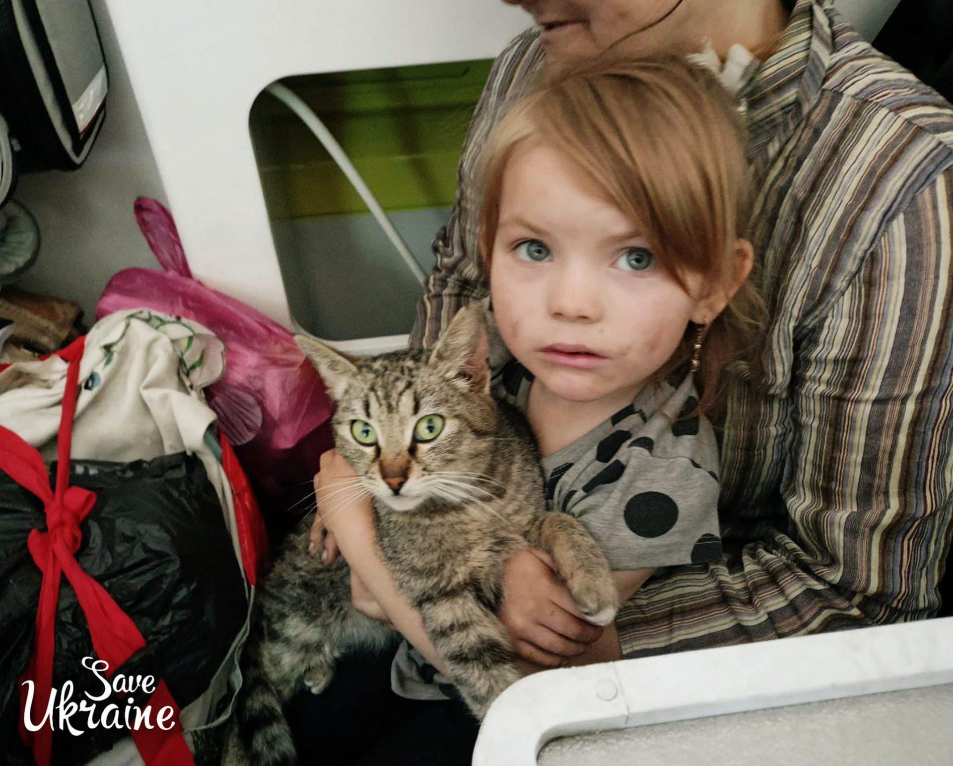 Родина з шістьма дітьми поверталася до Авдіївки за лялькою