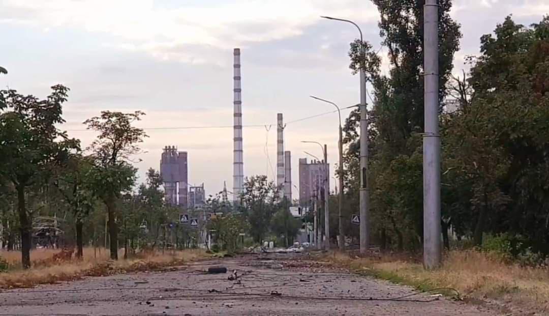 З Сєвєродонецька відводять наших військових