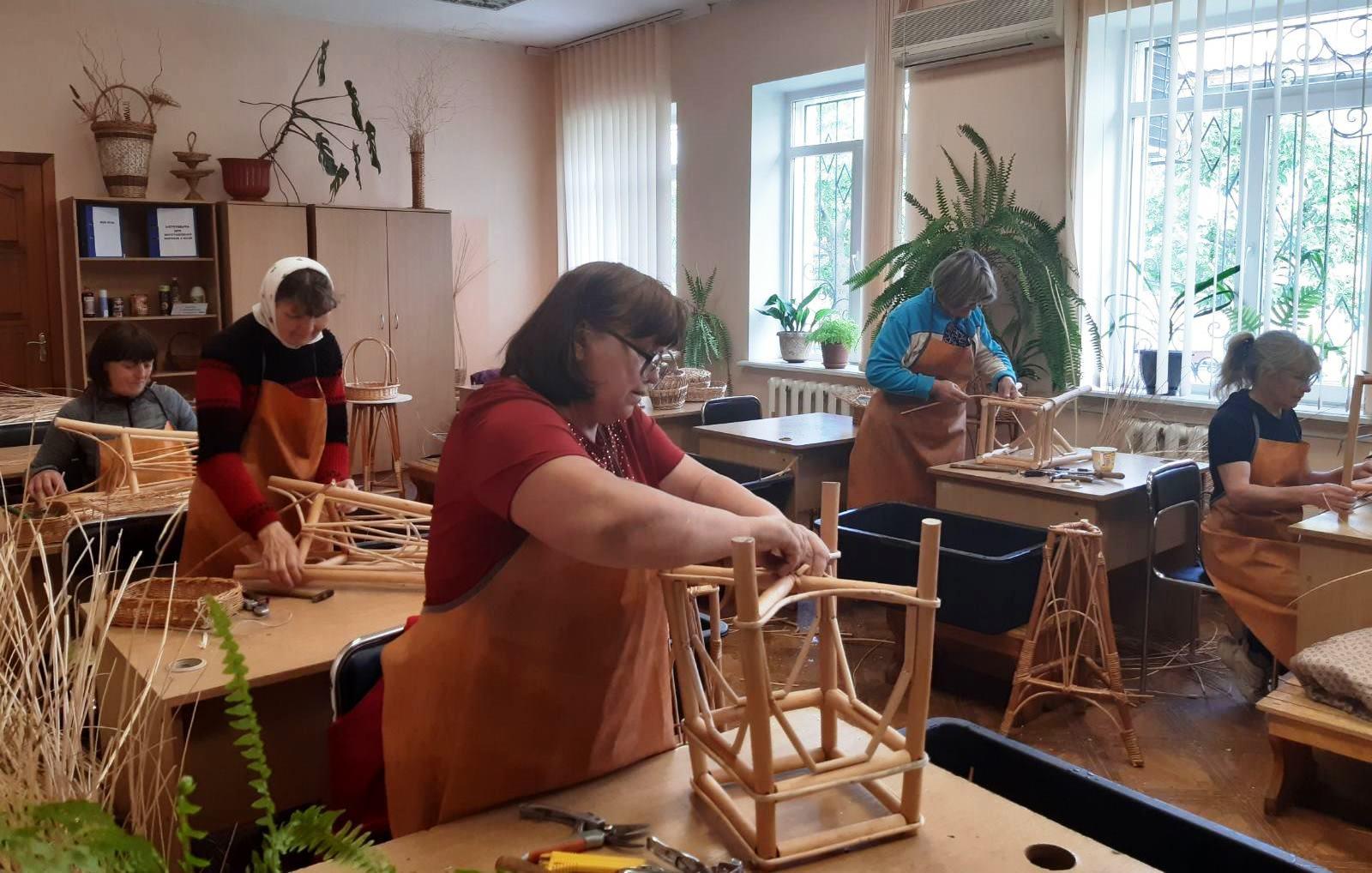 На Рівненщині можна здобути професію на всі часи