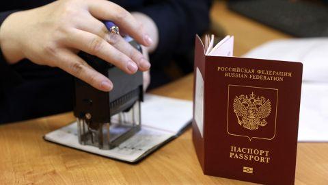 В Україні прийняли рішення про введення візового режиму з росією