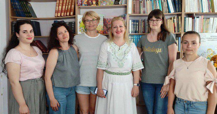 У Острозі переселенки з Харкова і Маріуполя вивчають українську мову