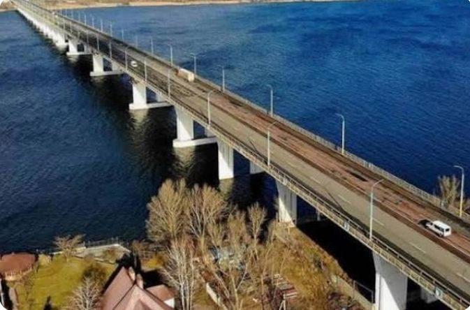 У Херсоні окупанти вкрали пасажирський теплохід