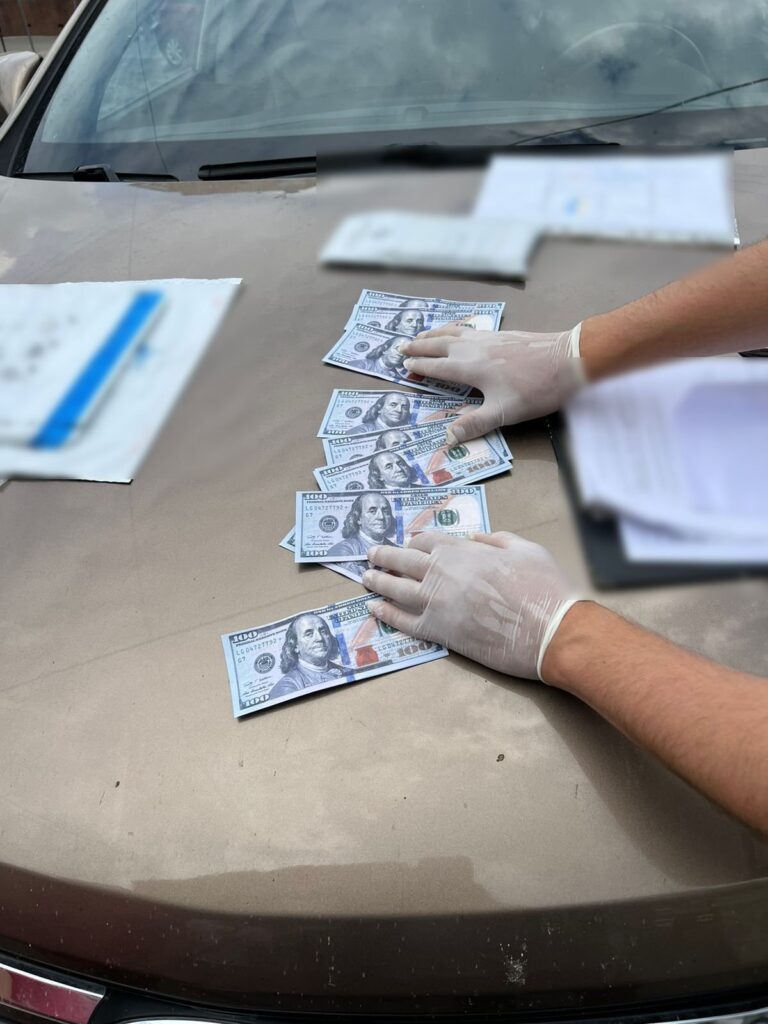 гроші поліція