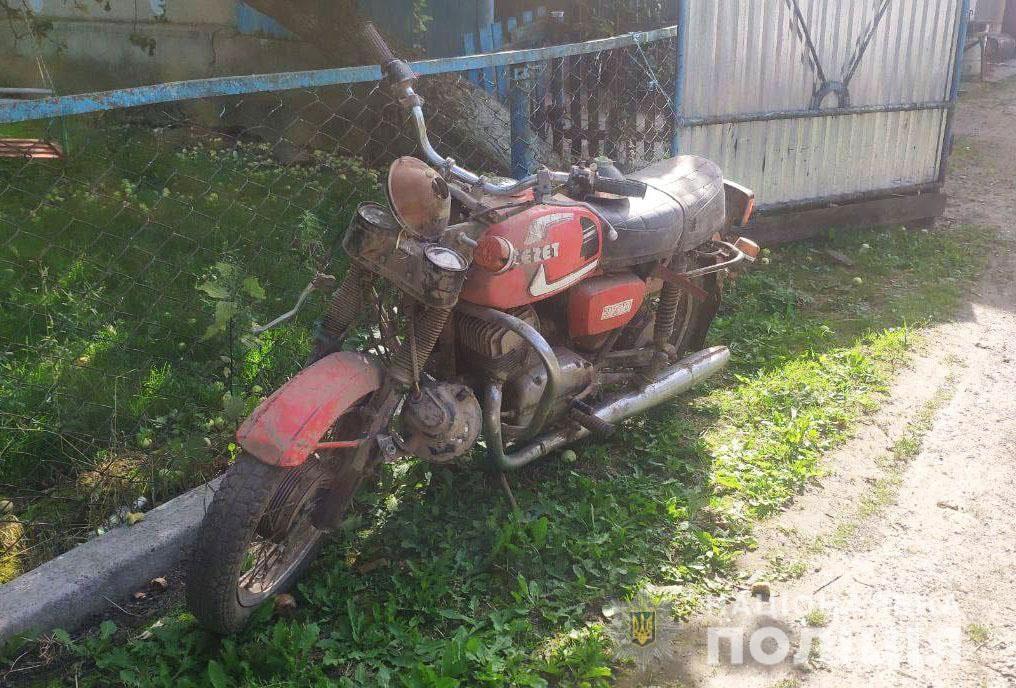 На Рівненщині злодій обміняв мотоцикл на випивку