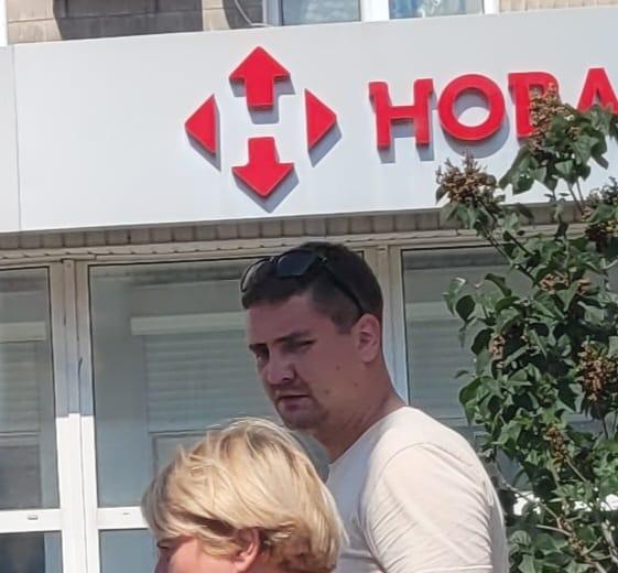 У Рівному шахрай просить гроші у жінок на вулиці
