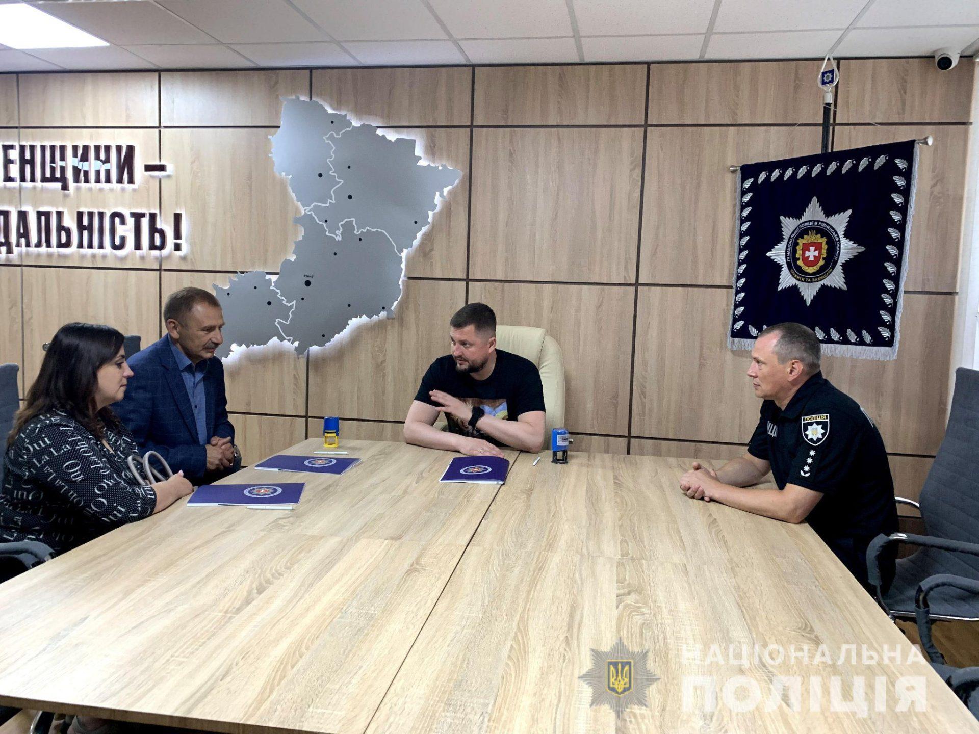 Поліцейських в громадах на Рівненщині тепер буде більше