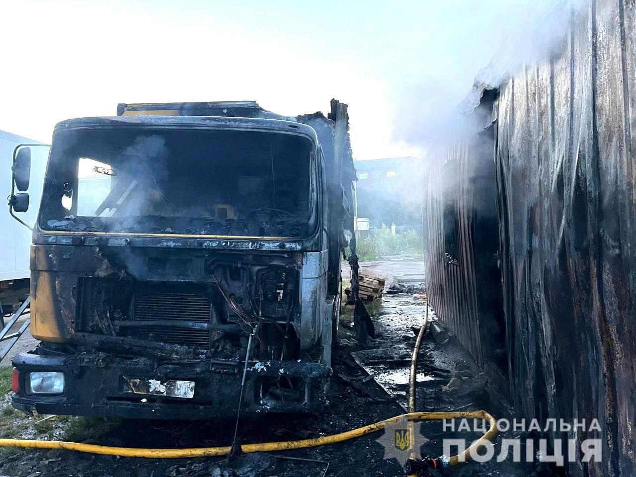 Розпочато досудове розслідування двох пожеж у Рівному