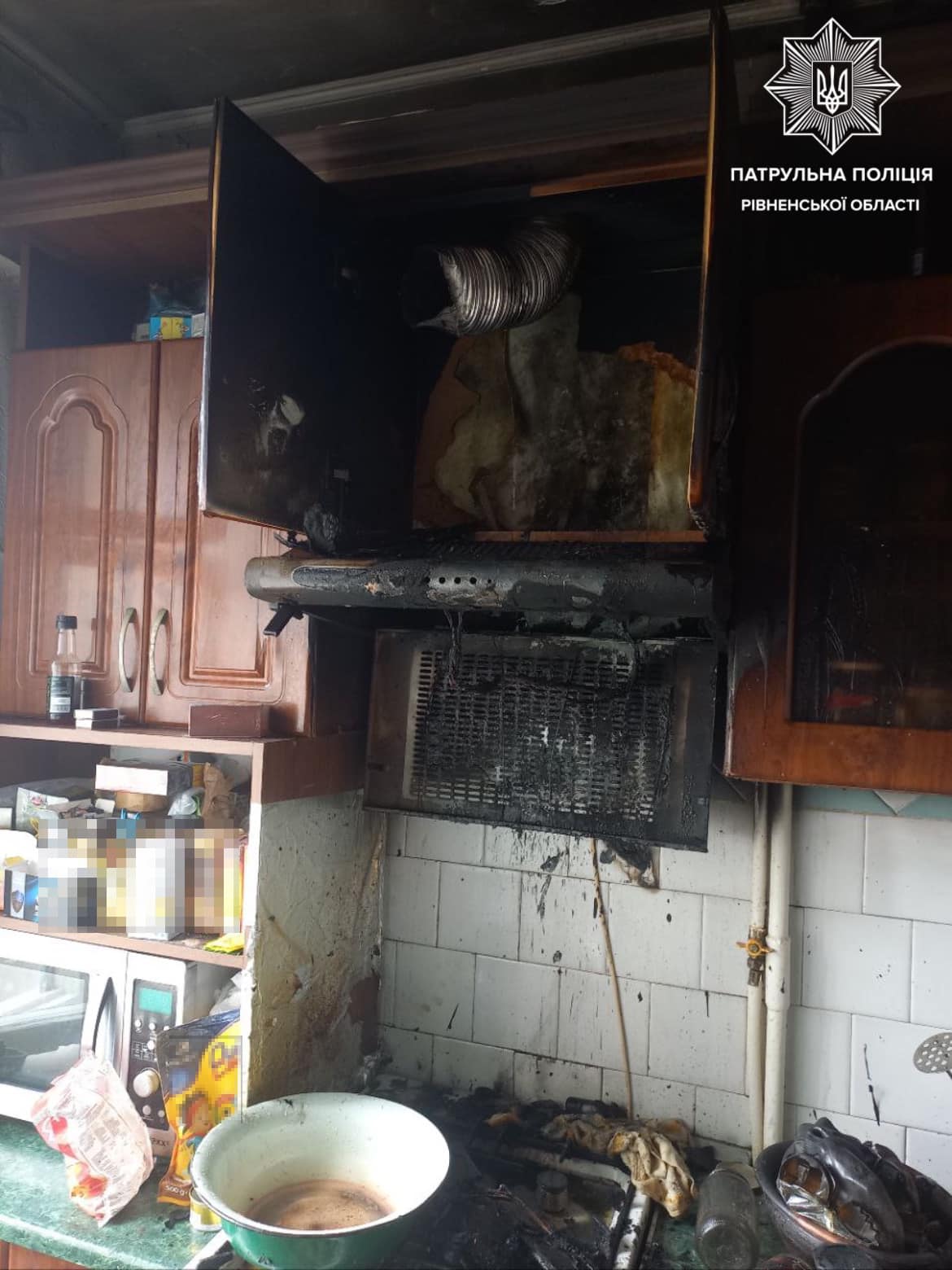 У Рівному поліцейські загасили пожежу у багатоповерхівці