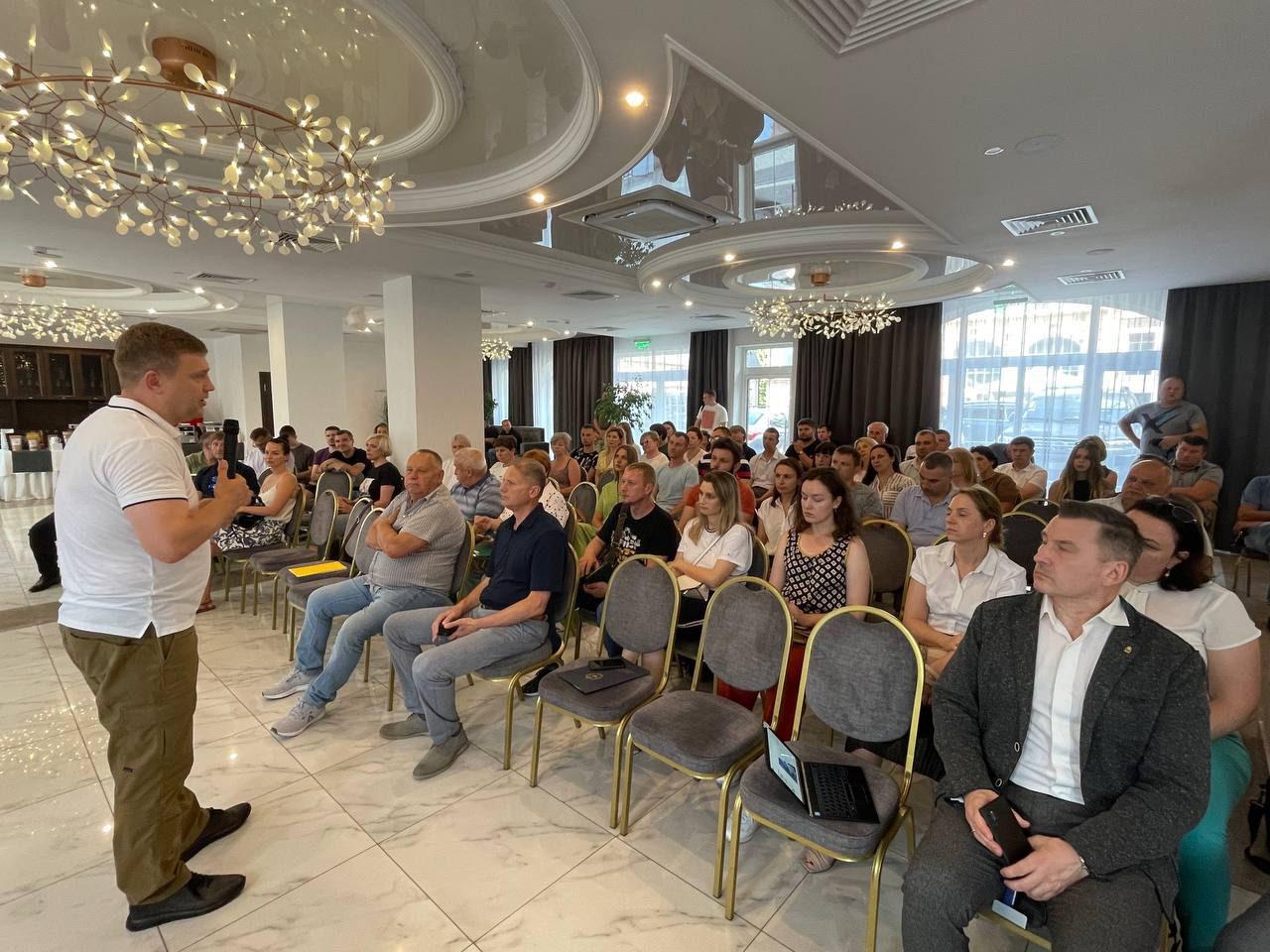 Підприємцям Рівненщини представили урядову програму «єРобота»