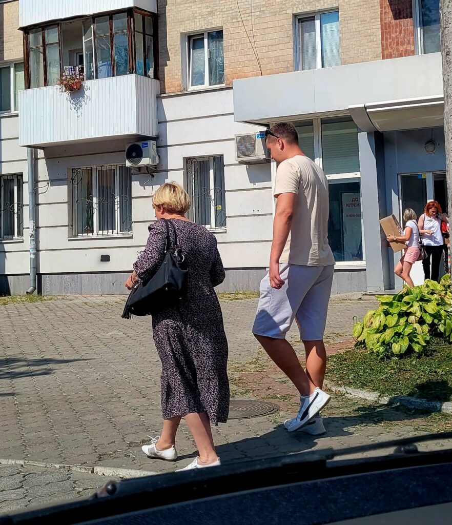 жебрак шахрай Рівне