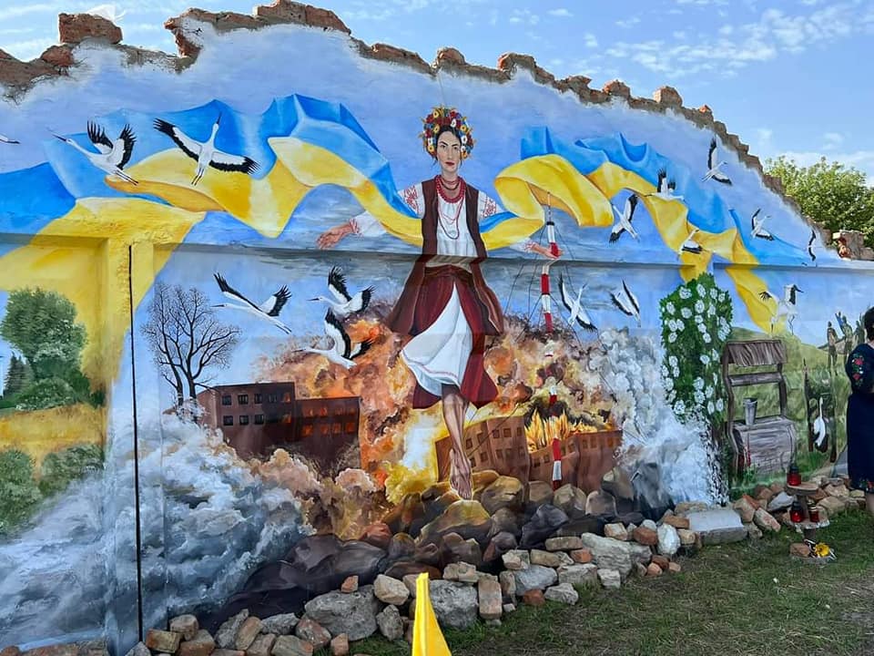 На Рівненщині зявився мурал у память про загиблих внаслідок удару по Антопільській телевежі