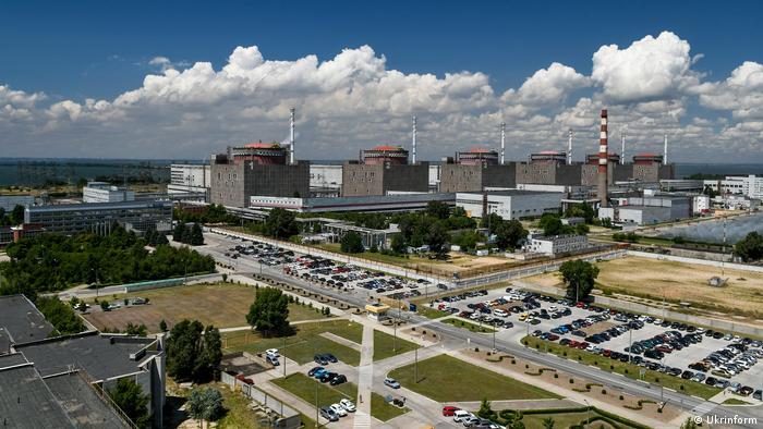 Через обстріл Запорізької АЕС Зеленський закликав застосувати жорсткі санкції проти всієї атомної галузі РФ