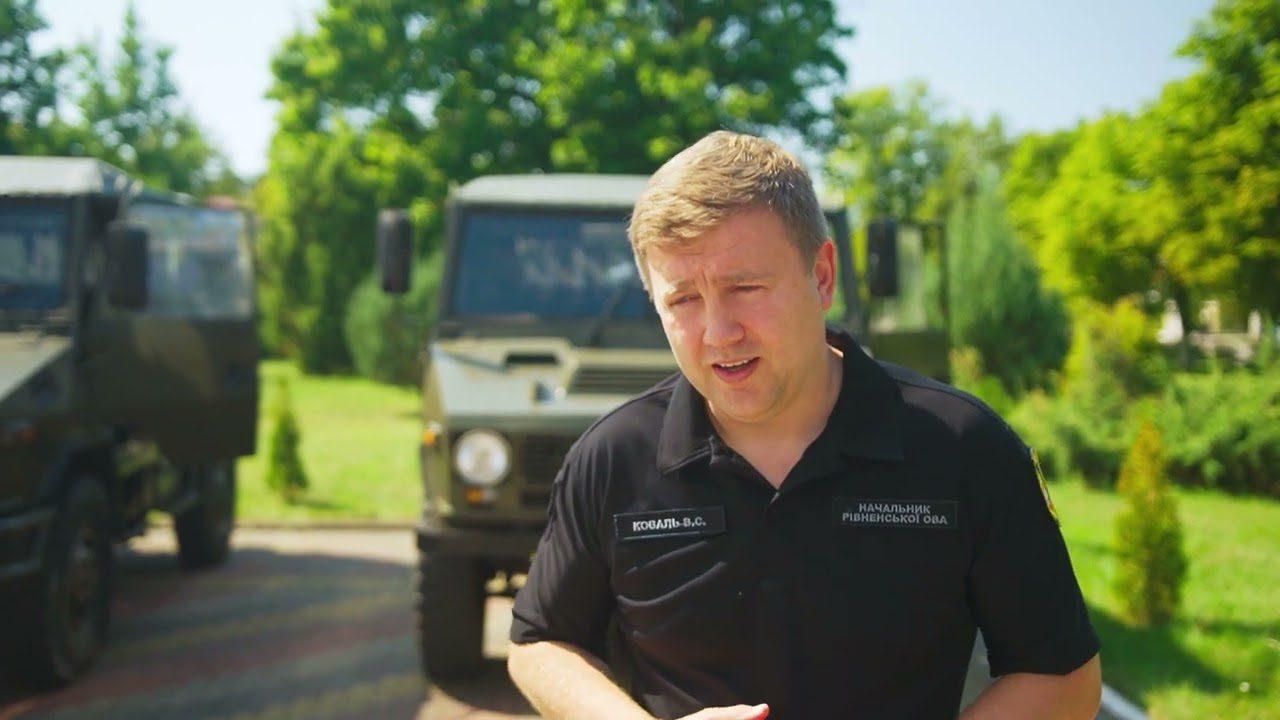 Аграрії Рівненщини передали дві автівки захисникам північних рубежів області (відео)