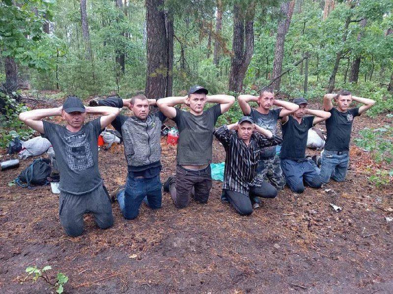 У лісі на Київщині затримано групу чоловіків, підозрюють, що це ДРГ