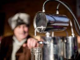 На Херсонщині окупанти гинуть від неякісного алкоголю На Херсонщині окупанти гинуть від неякісного алкоголю