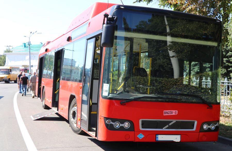 У Рівному з 1 вересня курсуватимуть великогабаритні пасажирські автобуси