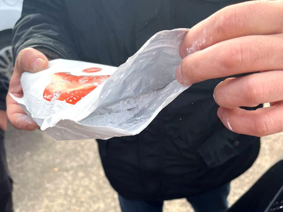 Майже 1500 доз метамфетаміну вилучили поліцейські у раніше судимого жителя Рівненщини