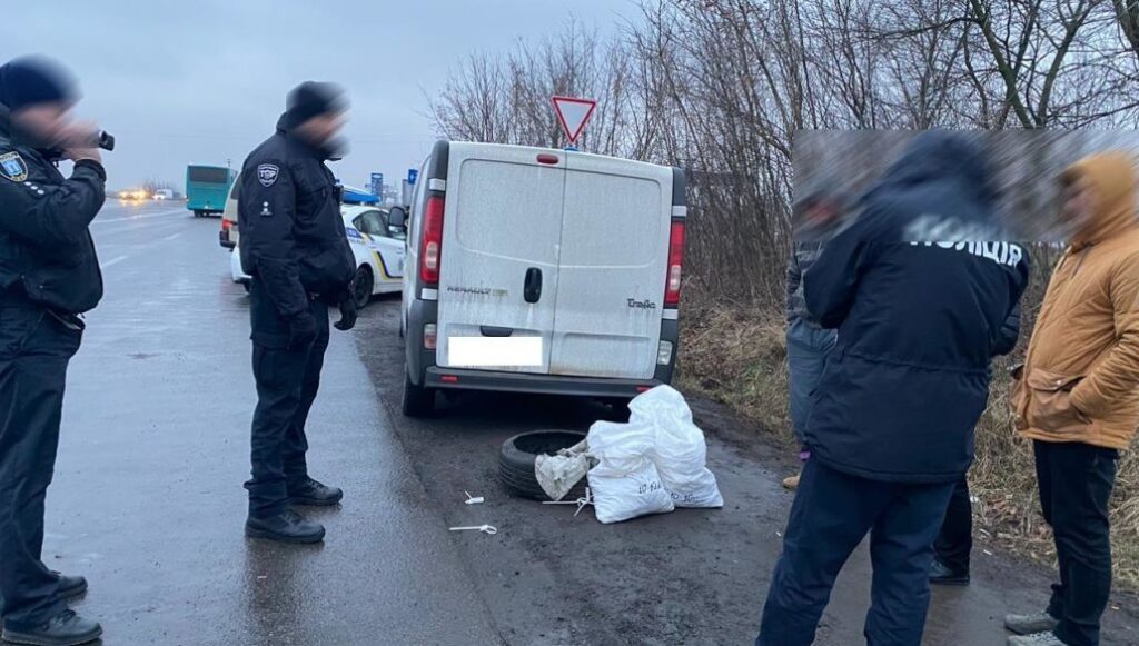 На Рівненщині засудили сільського голову за незаконні оборудки з бурштином