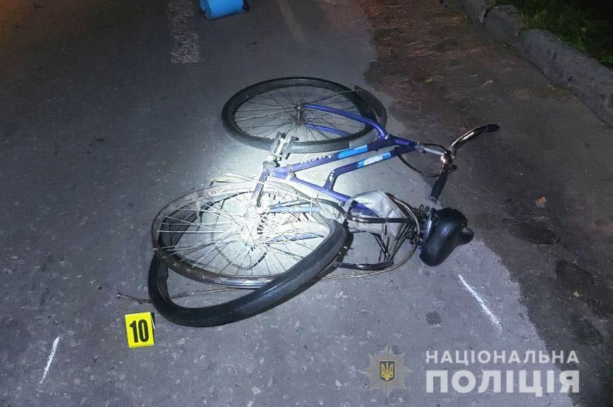 На Рівненщині п’яний водій на смерть збив велосипедистку