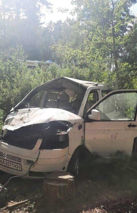 Сарненські рятувальники деблокували дві людини із понівеченого внаслідок ДТП автомобіля