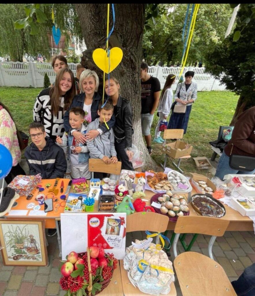Дрон для ЗСУ передали вихованці рівненського «Колегіуму»