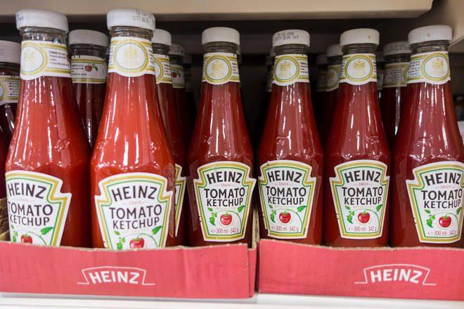 Heinz змушений змінювати дизайн пляшок через смерть Єлизавети II