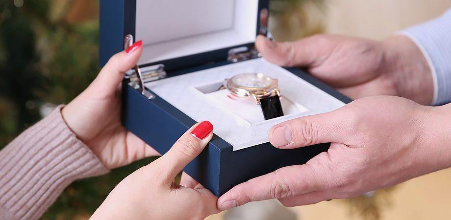 Прикмети та забобони про подарунки Прикмети та забобони про подарунки