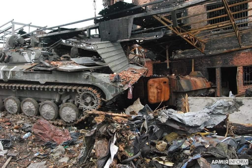 Чому росіяни почали евакуювати пошкоджену техніку