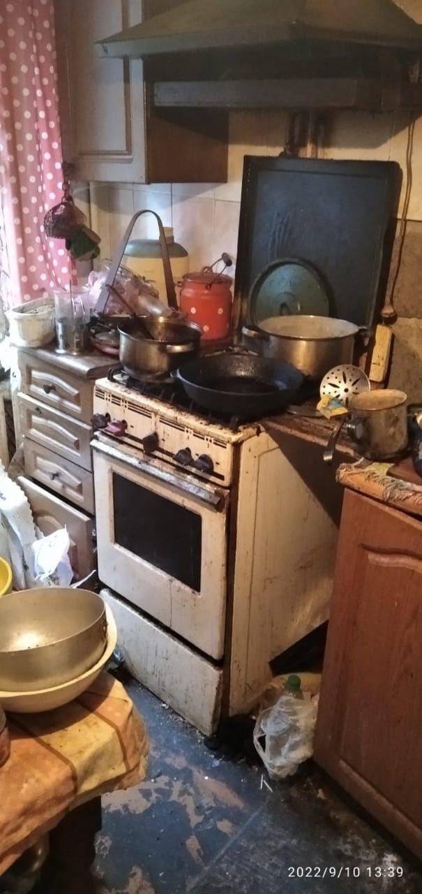 В Рівному через підгоряння їжі на плиті ледь не згоріла квартира