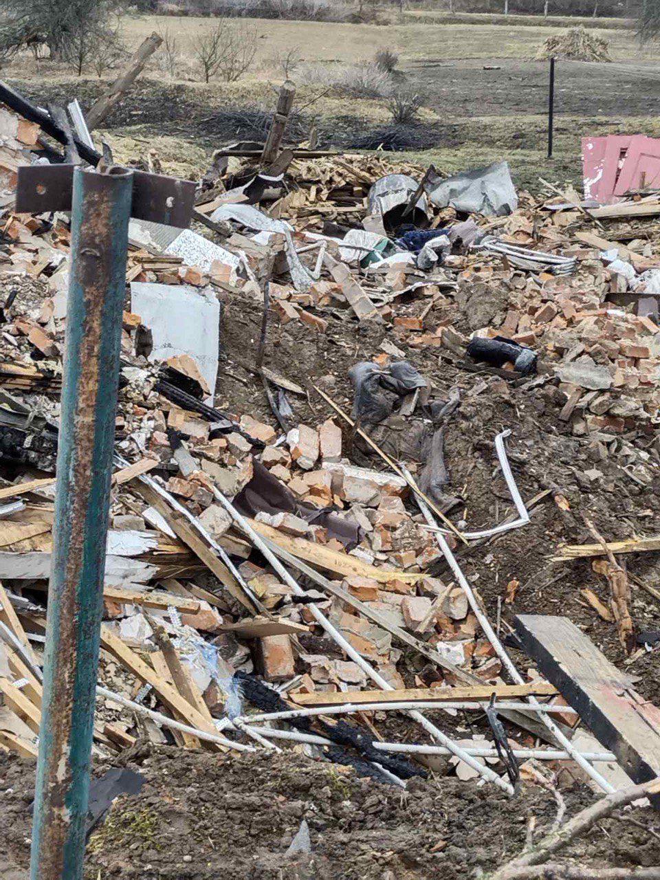 поїздки рівненського волонтера Україною4