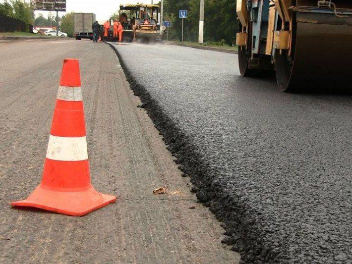 Під час війни на Рівненщині ремонтують дороги