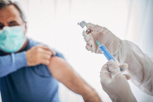 Рівнян поінформували про оновлені схеми вакцинації проти COVID-19