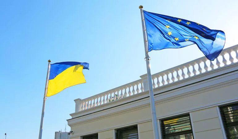 Одна з дипломатичних місій у Києві постраждала від ракетних обстрілів