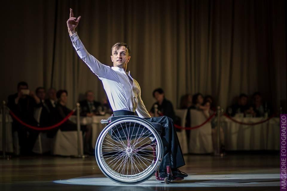 Іван Сівак із Рівного здобув перемогу на чемпіонаті Єропи зі спортивних танців на візках