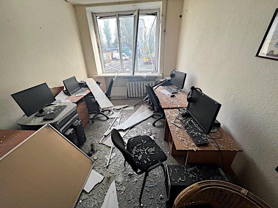 Пошкоджений офіс