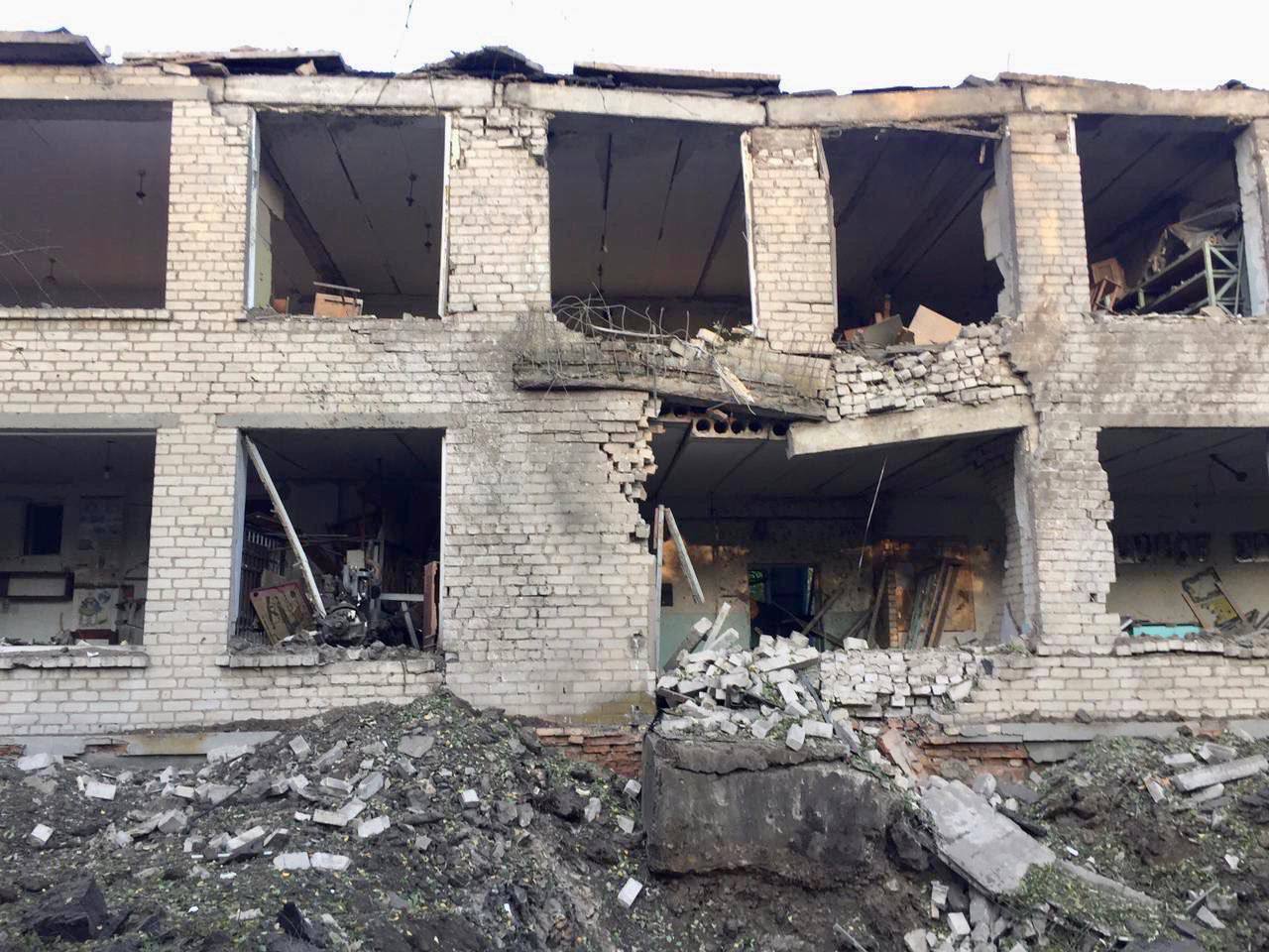 Окупанти ракетами зруйнували дві школи на Запоріжжі