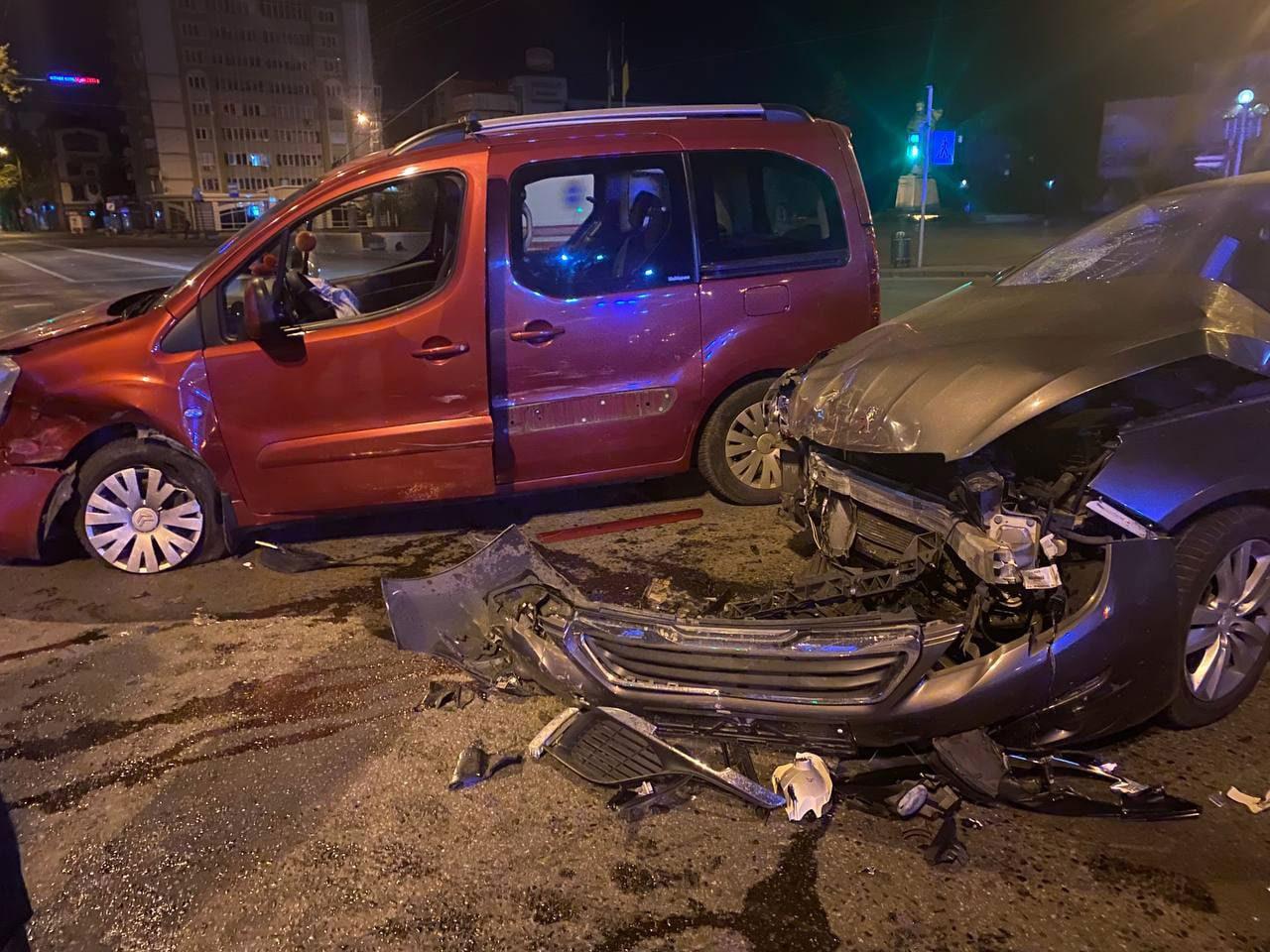 В ДТП в центрі Рівного постраждала дитина