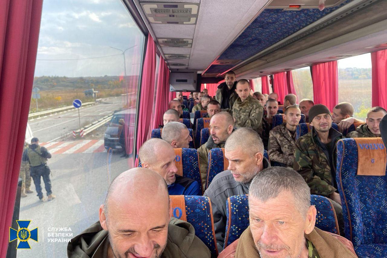 Сьогодні з російського полону звільнили ще 52 українців
