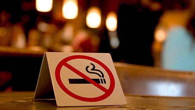 Поскаржитися на курців у кафе можна через додаток у телефоні