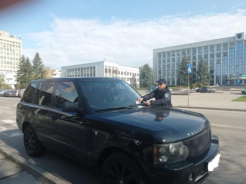 Муніципальна варта в Рівному буде штрафувати за неправильну парковку