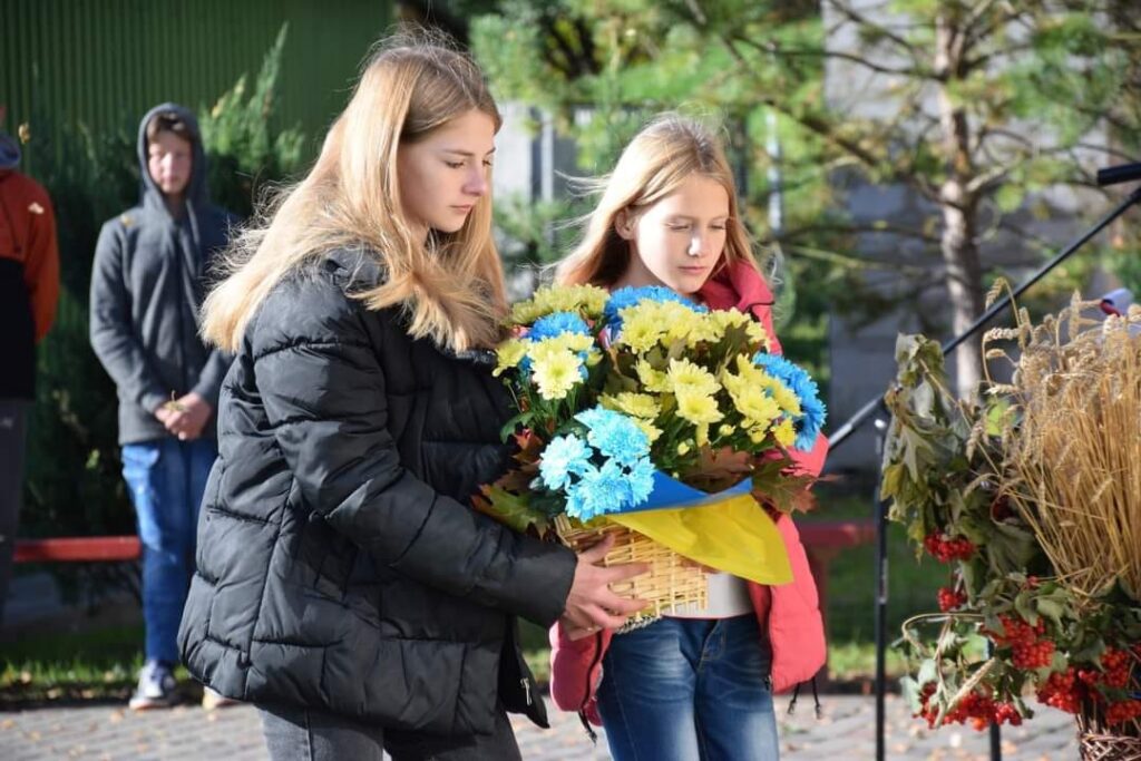 На честь загиблого нацгвардійця на Рівненщині відкрили пам’ятну дошку