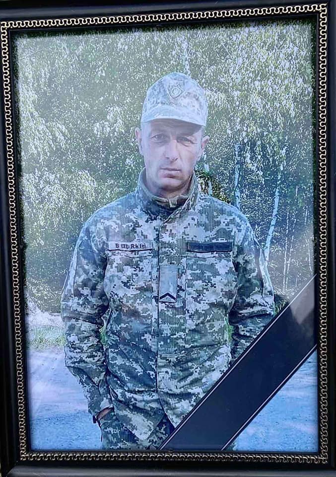 На Рівненщині попрощалися з двома захисниками