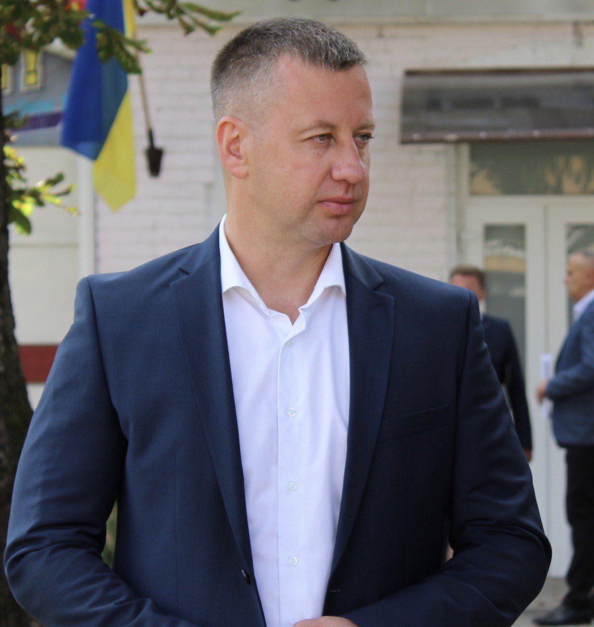 У Рівному 7 підприємств співфінансували із місцевою владою ремонт дороги на вулиці Будівельників