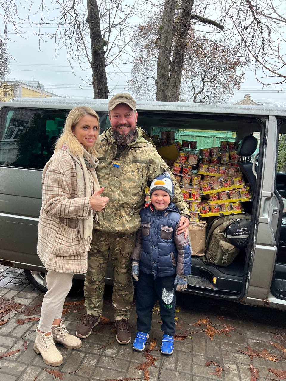 Чергову автівку українським захисникам з Рівного відправили завдяки португальським далекобійникам