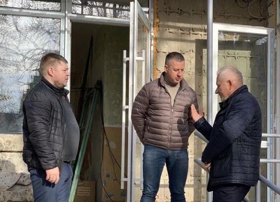Відновили ремонт амбулаторії