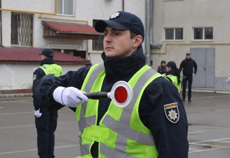 Регулювальник на перехресті