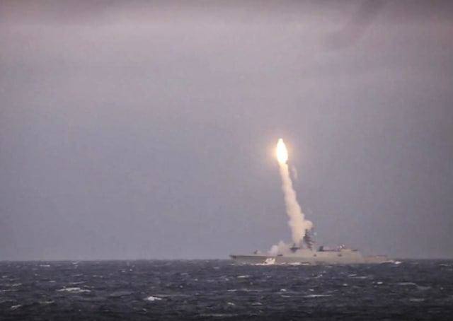 У Чорному морі з’явився ракетоносій, що несе 8 ракет типу Калібр.