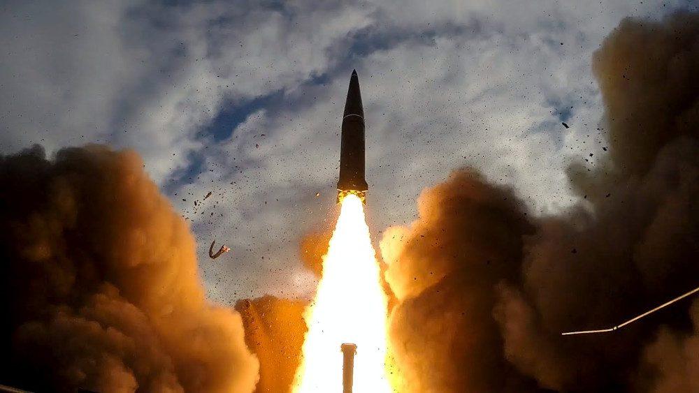 Повітряні сили: окупанти накопичують ракети для масованого удару